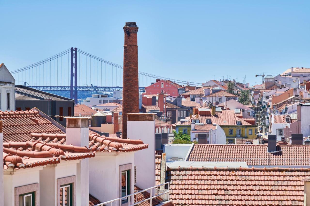 Light Filled Apartment Near Chiado, By Timecooler Lisboa Εξωτερικό φωτογραφία