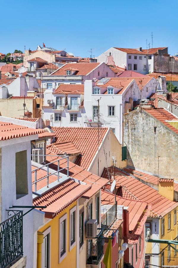 Light Filled Apartment Near Chiado, By Timecooler Lisboa Εξωτερικό φωτογραφία